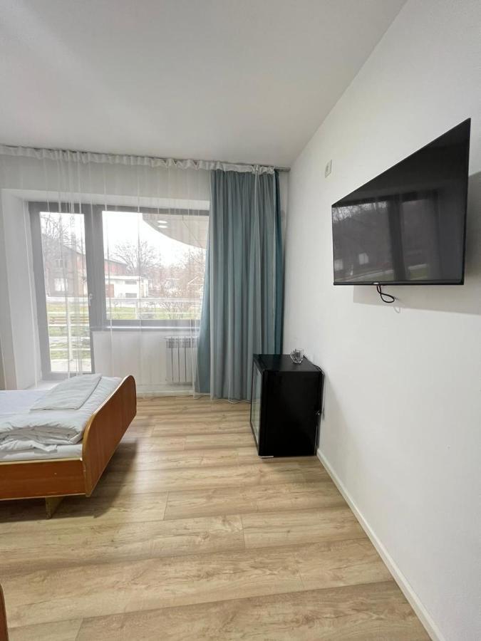 Tourist Hotel Shymkent Exterior foto