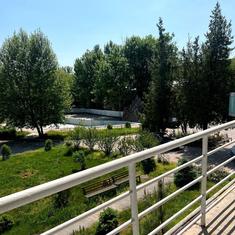 Tourist Hotel Shymkent Exterior foto